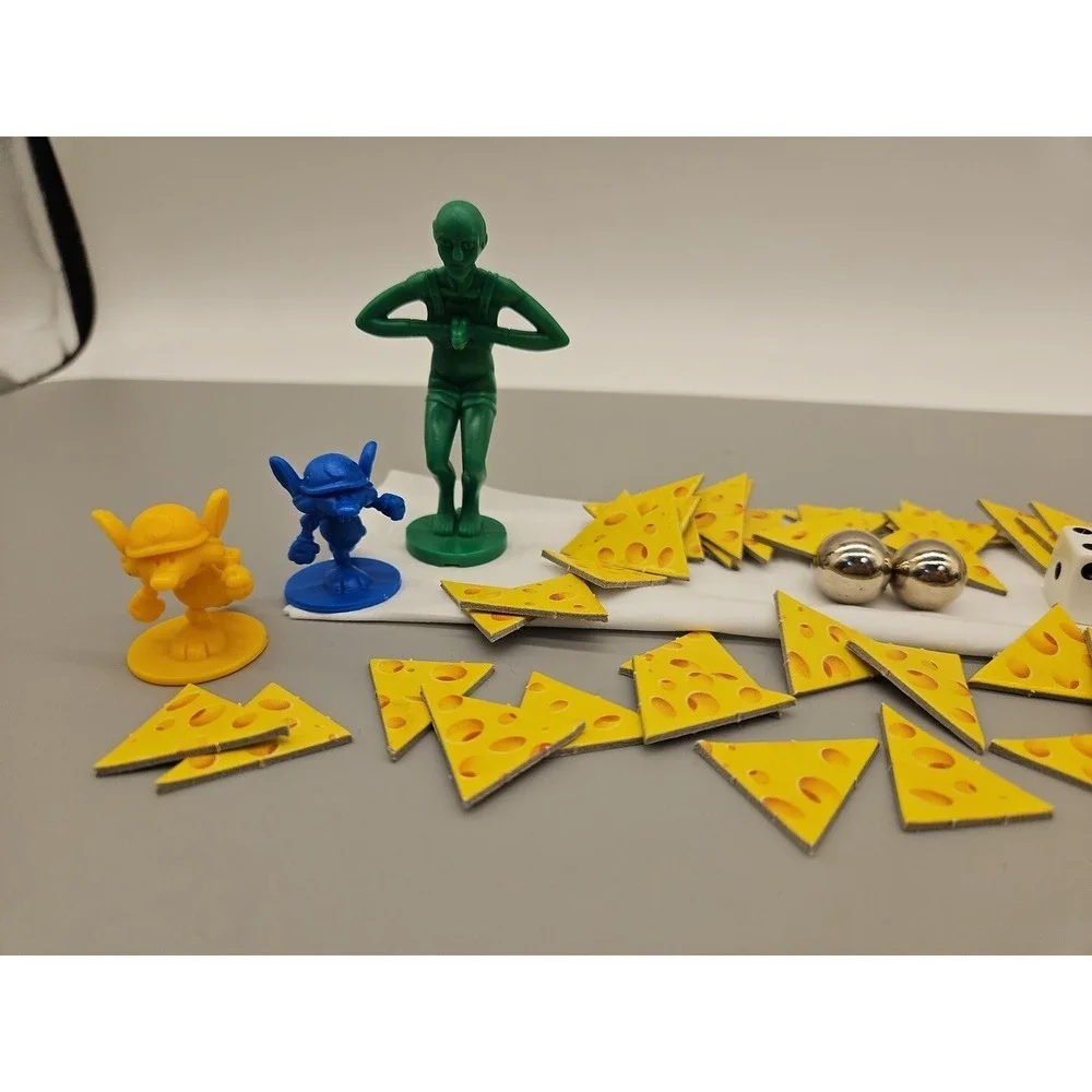 Mouse Trap Board Game Replacement Parts Mice Balls Diver Cheese Lot Of‎ 59